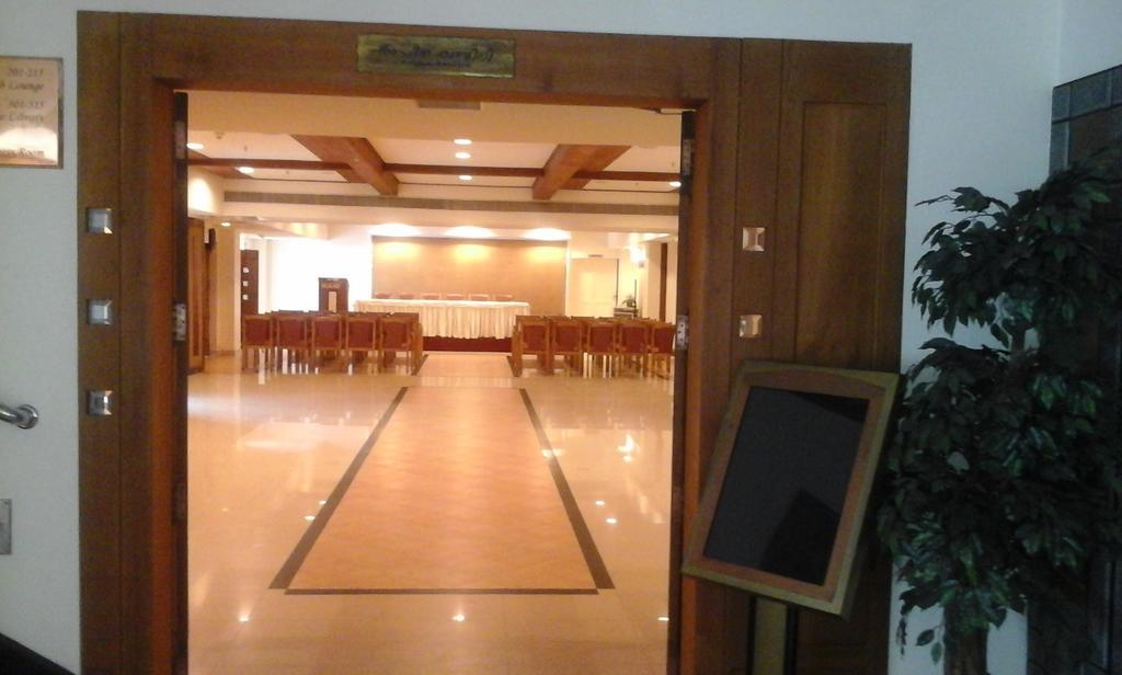 Nani Hotel Kollam Exterior photo