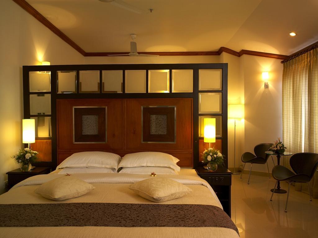 Nani Hotel Kollam Exterior photo