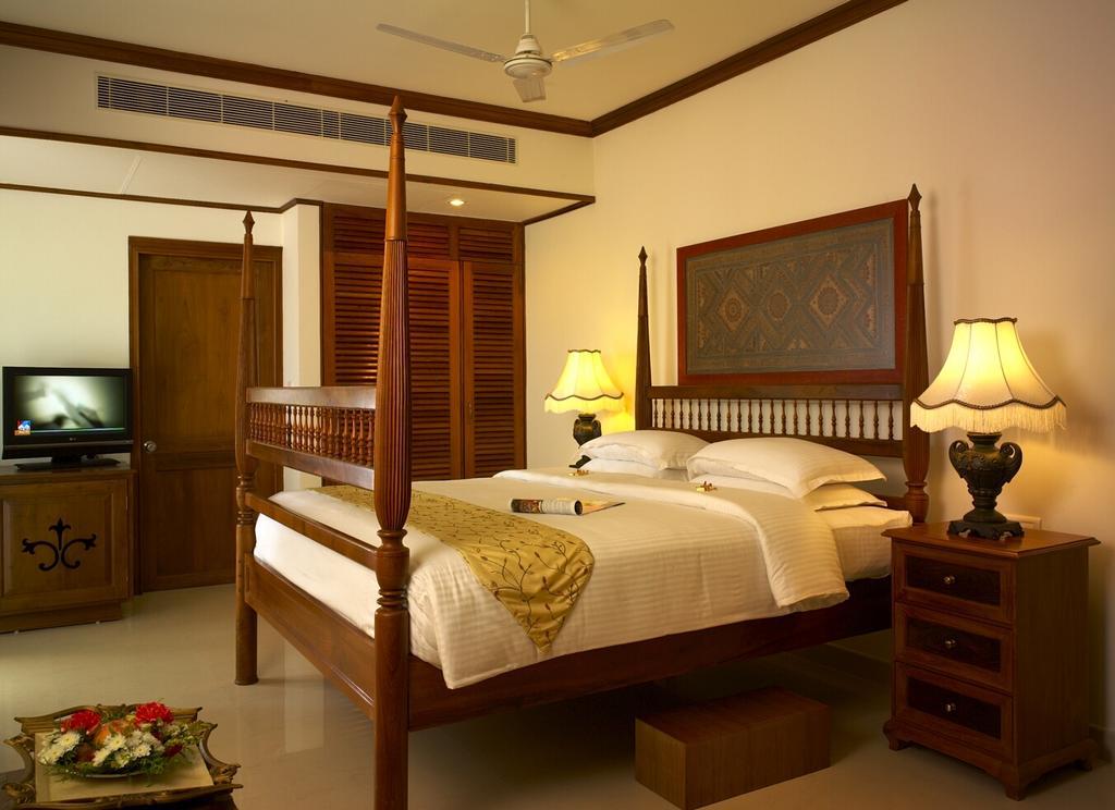Nani Hotel Kollam Exterior photo
