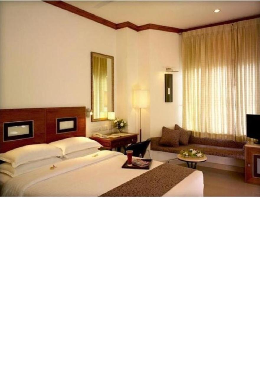 Nani Hotel Kollam Exterior photo